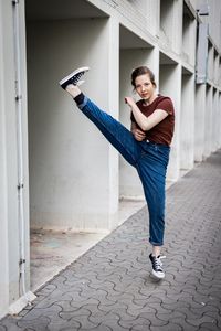 Chiara Müller Fullbody Photo, Ganzkörper Bill Karate Kick: Photo/Bild von Lea Mahler